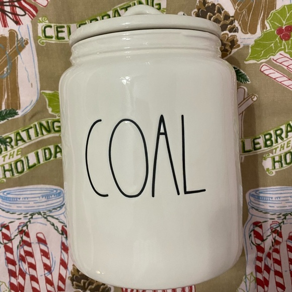 Rae Dunn Christmas canister - Picture 1 of 5